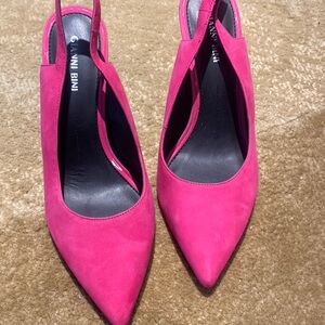 Gianni Bini NWOT 📍Fuchsia Pink Leather Sling Back Pumps Size 8.5